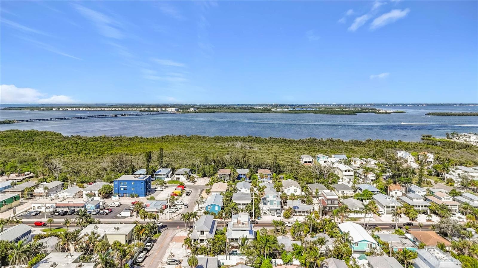 Single Family Residence at 2918 GULF DR, HOLMES BEACH, photo 86 of 92