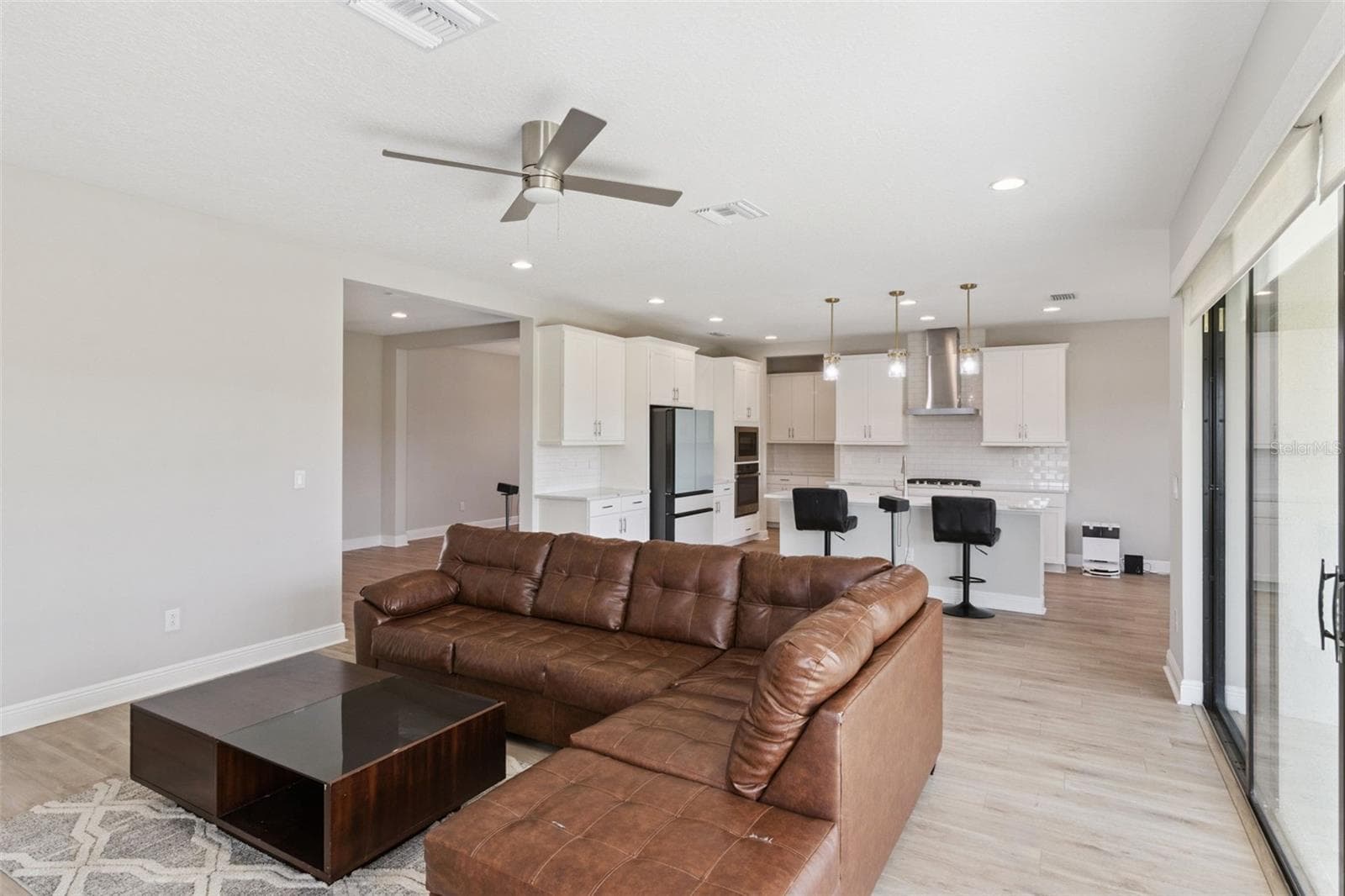 Single Family Residence at 14825 PADDOCK POND AVE, LITHIA, photo 15 of 59