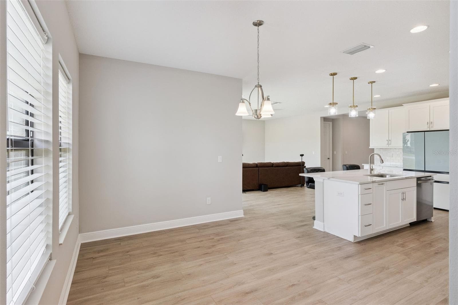 Single Family Residence at 14825 PADDOCK POND AVE, LITHIA, photo 16 of 59