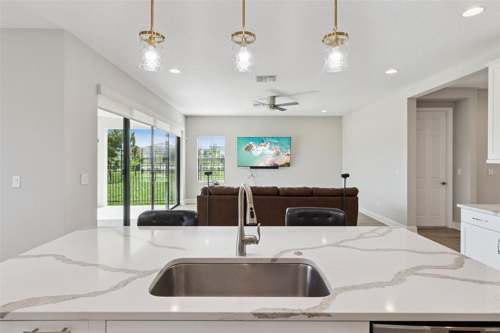 Single Family Residence at 14825 PADDOCK POND AVE, LITHIA, photo 22 of 59