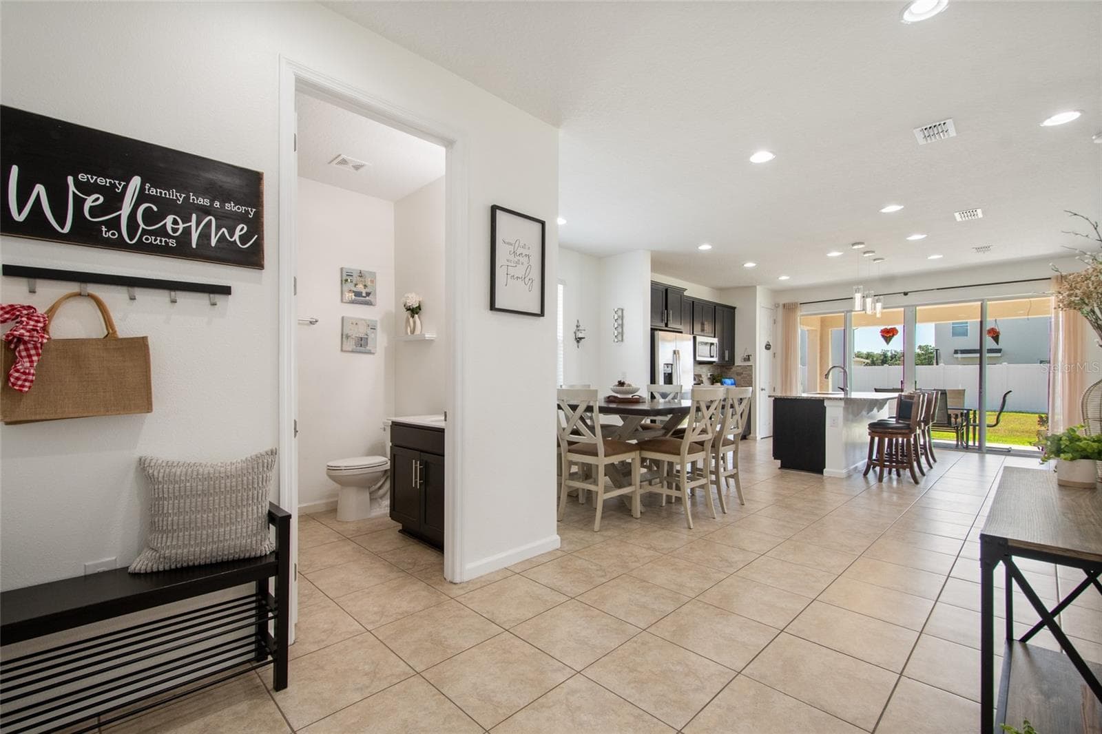 1st Floor Full Bathroom - 1659 GENTLE BREEZE DR, ST CLOUD
