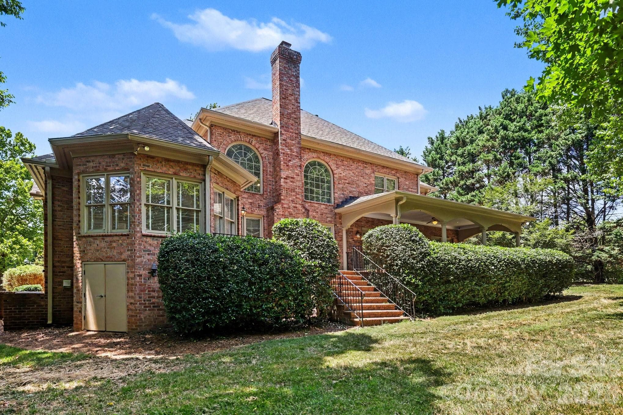 Single Family Residence at 12035 Olympic Club Drive, Charlotte, photo 5 of 20