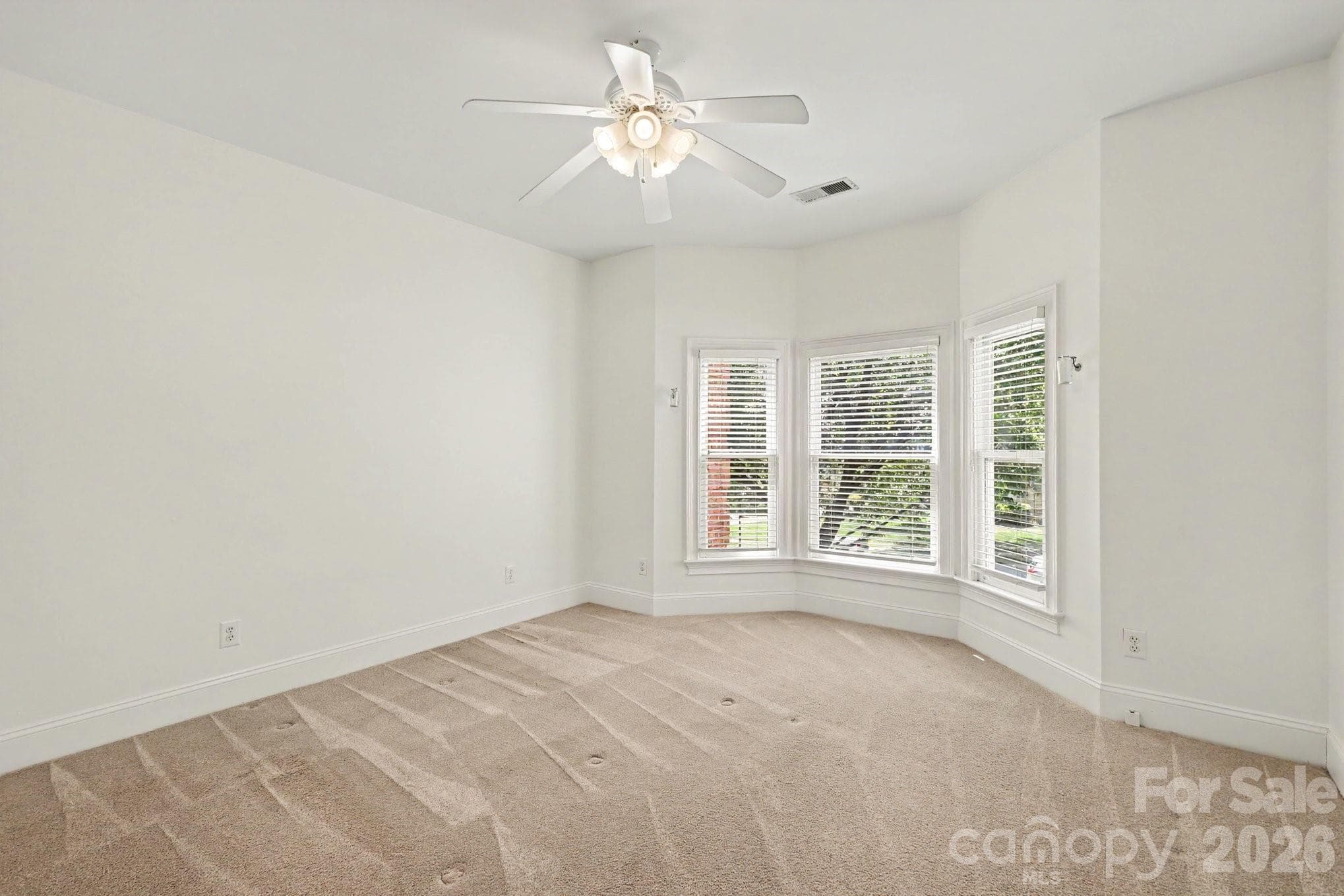 Single Family Residence at 12035 Olympic Club Drive, Charlotte, photo 13 of 20