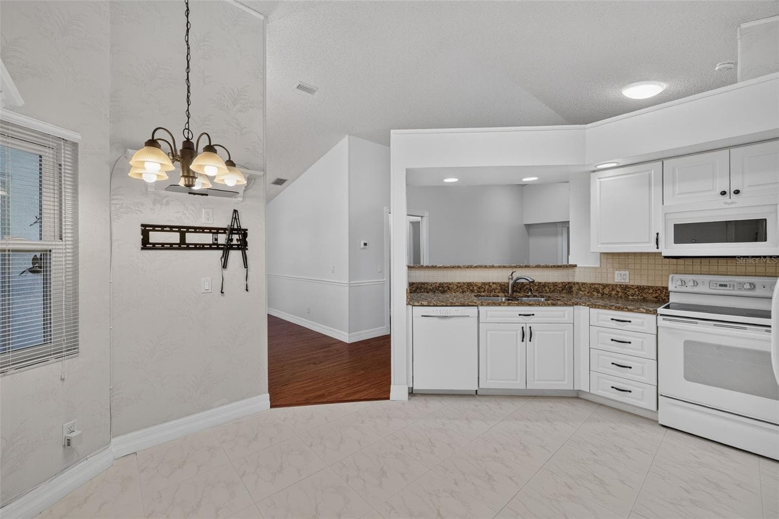 Kitchen with Breakfast Nook - 4431 FERN DR, BRADENTON