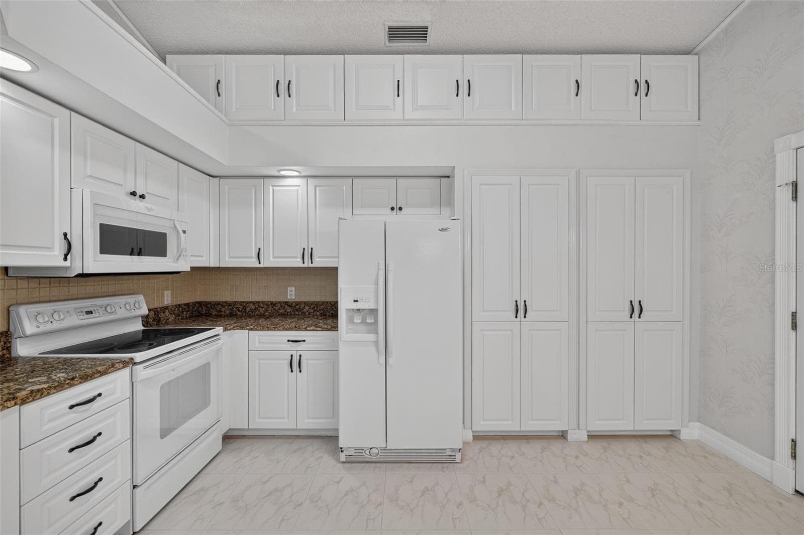 Storage Galore! - 4431 FERN DR, BRADENTON