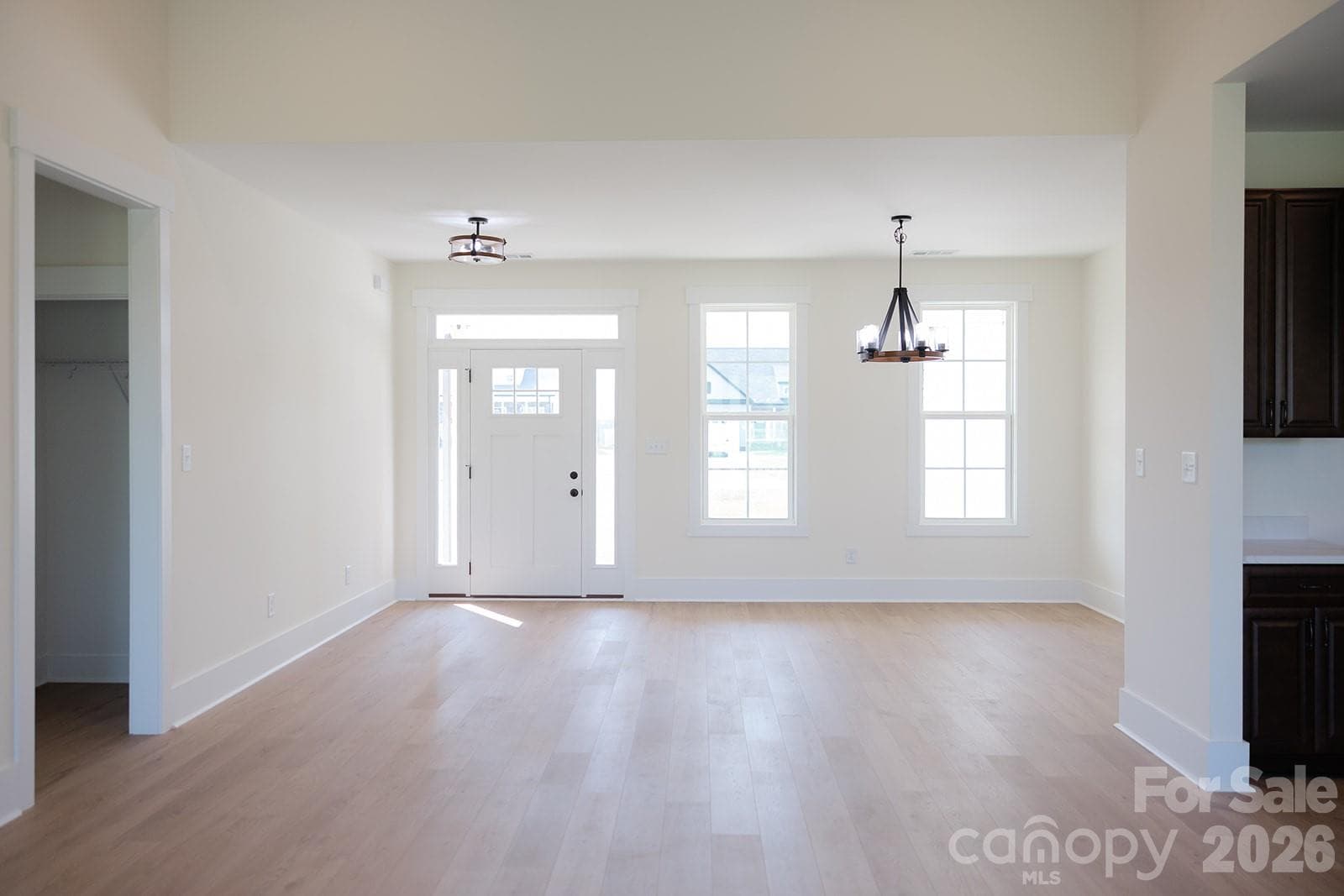 Single Family Residence at York, photo 5 of 38