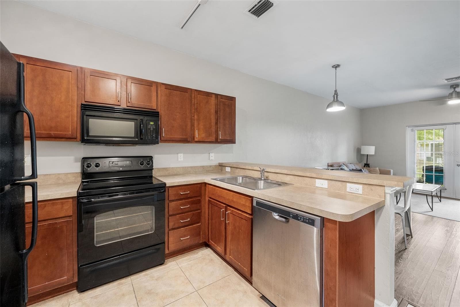 Condominium at 2927 SW 35TH PL #113, GAINESVILLE, photo 6 of 27