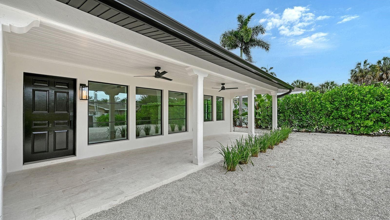 Single Family Residence at 1041 INDIAN BEACH DR, SARASOTA, photo 2 of 29