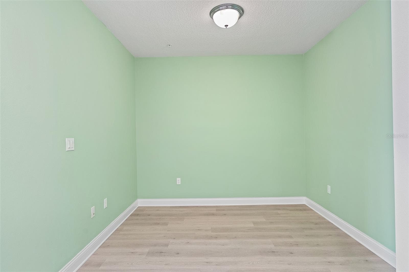 Condominium at 7505 LAUREATE BLVD #2208, ORLANDO, photo 13 of 43