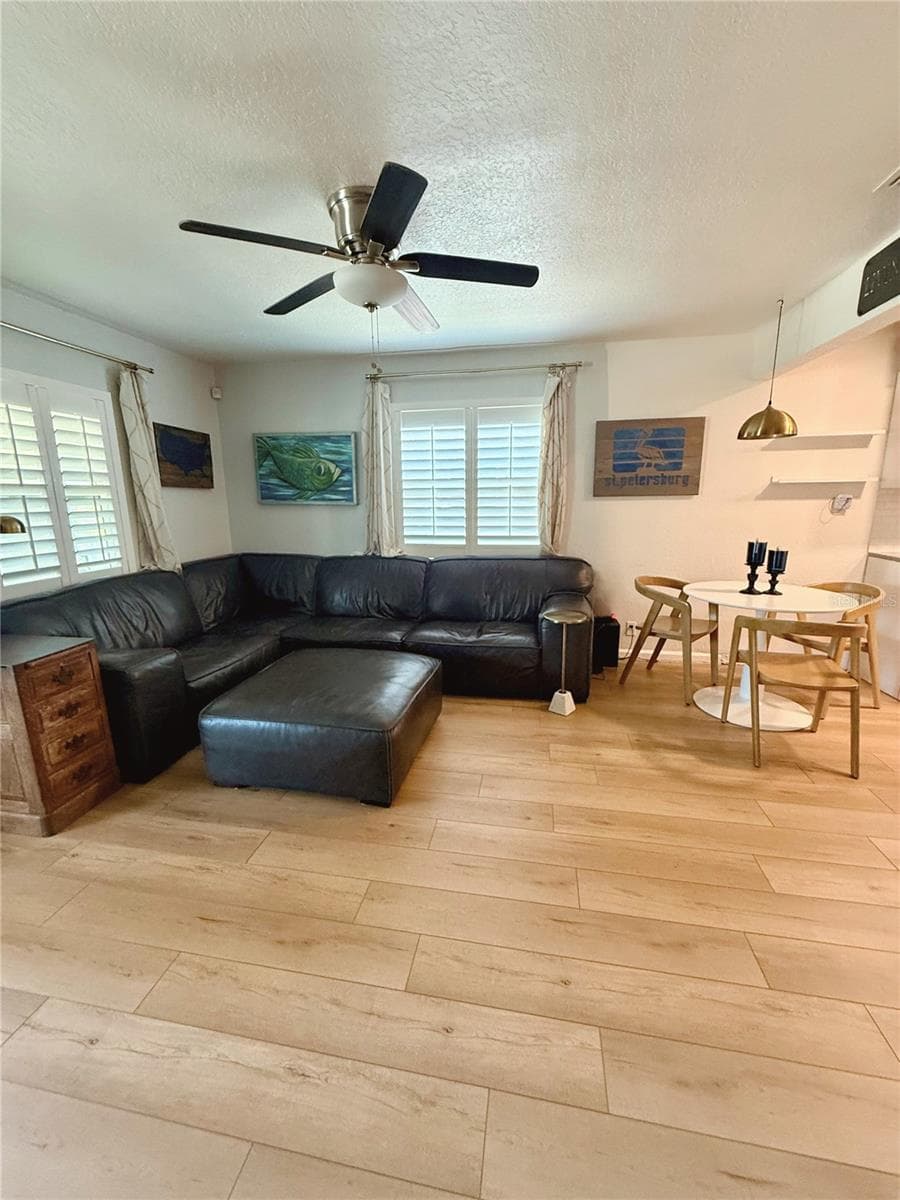 Single Family Residence at 2623 14TH AVE N, ST PETERSBURG, photo 16 of 34