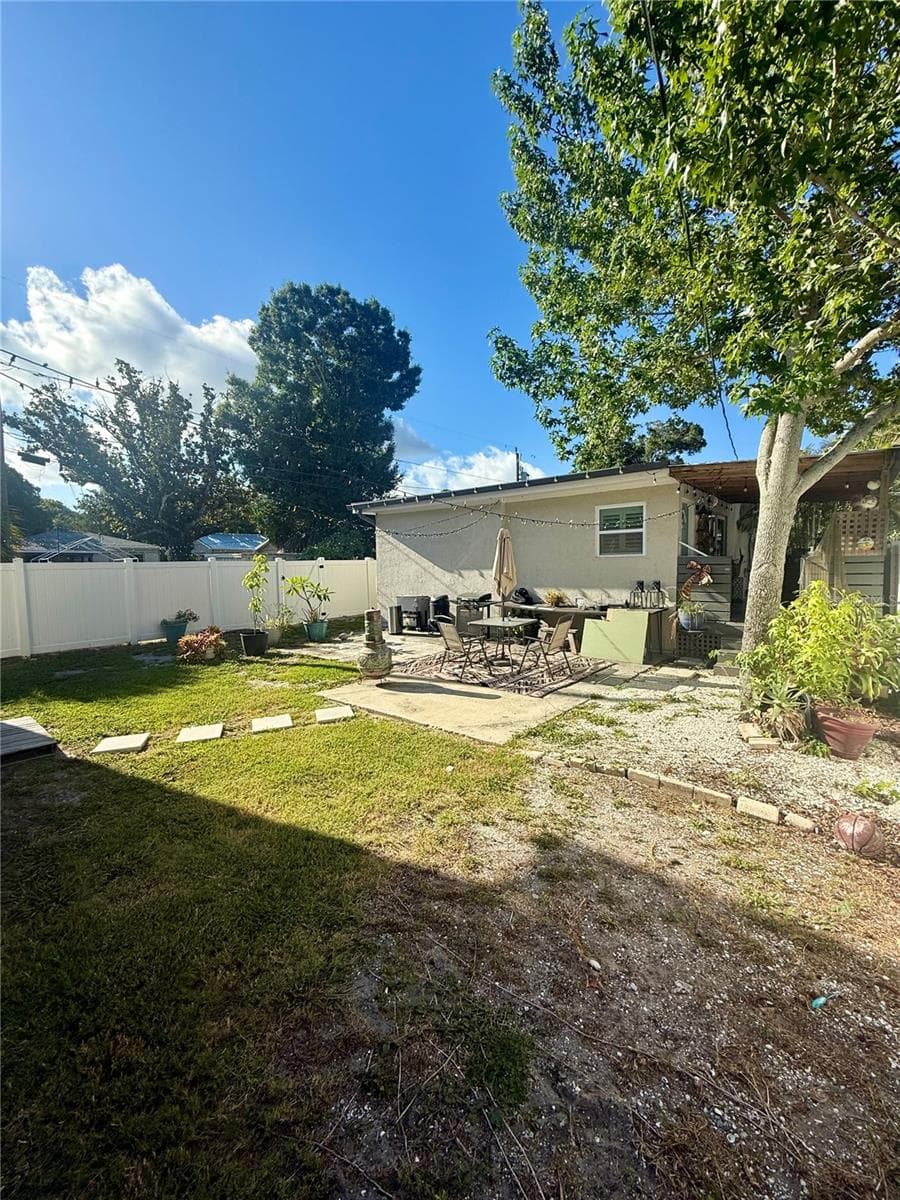 Single Family Residence at 2623 14TH AVE N, ST PETERSBURG, photo 25 of 34
