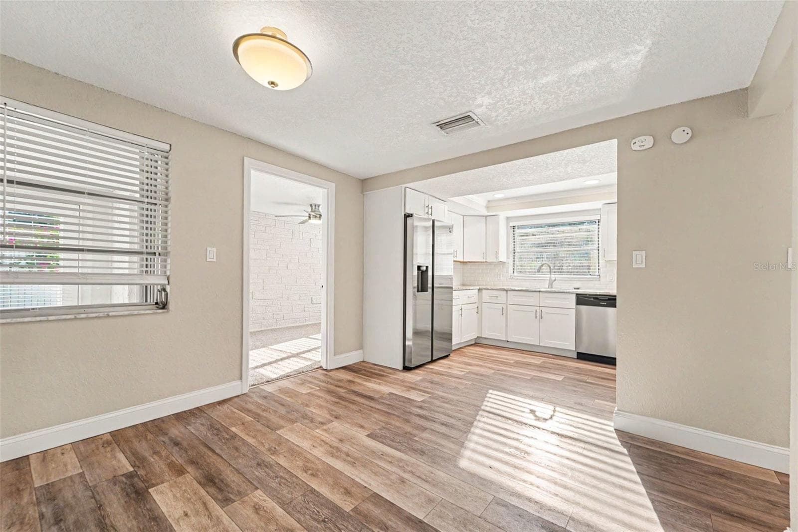 Single Family Residence at 3207 SALISBURY DR, HOLIDAY, photo 8 of 20