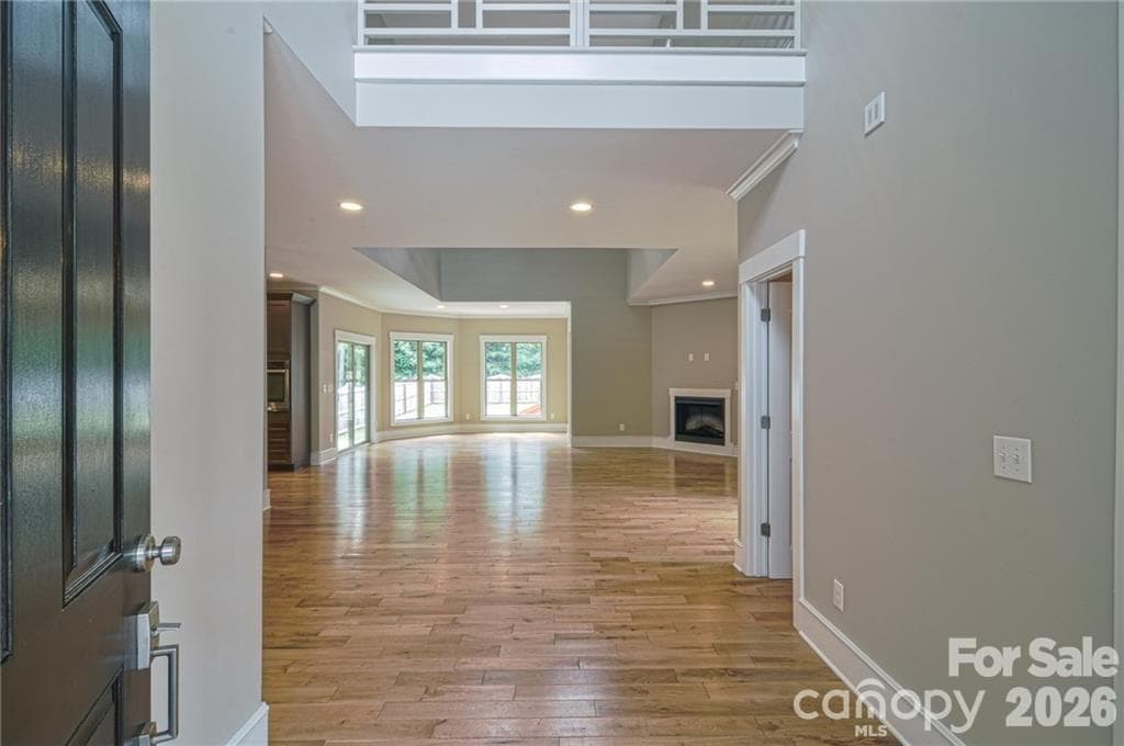 Single Family Residence at 10136 Fairlea Drive, Charlotte, photo 4 of 24