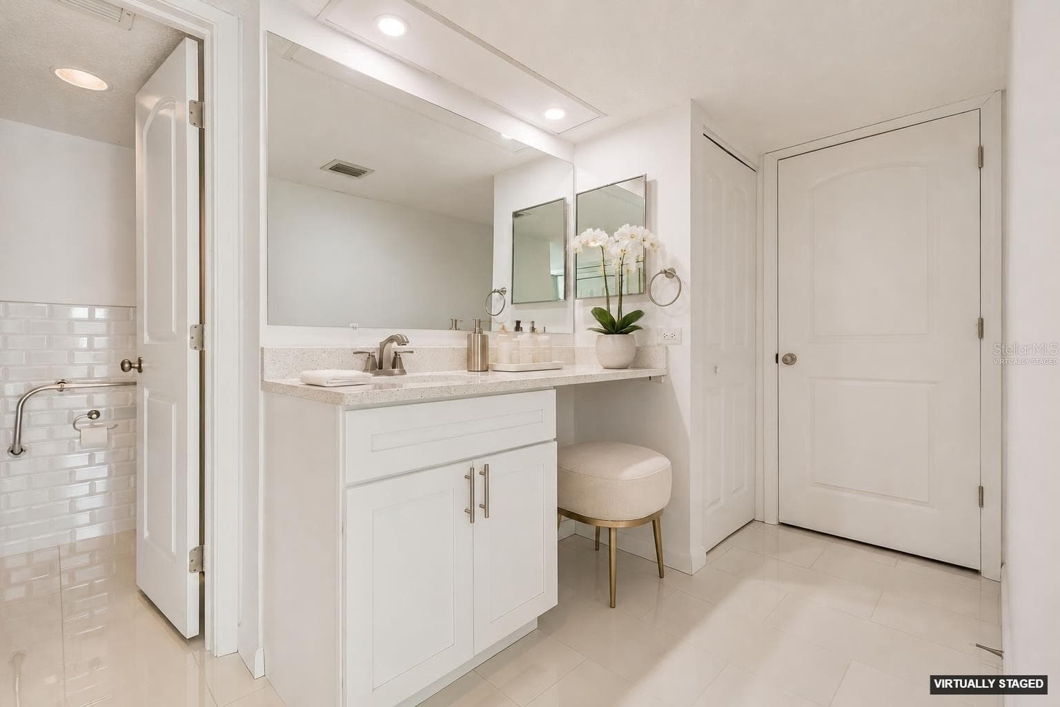VIRTUALLY STAGED PRIMARY BATH AREA - 450 TREASURE ISLAND CSWY #106, TREASURE ISLAND