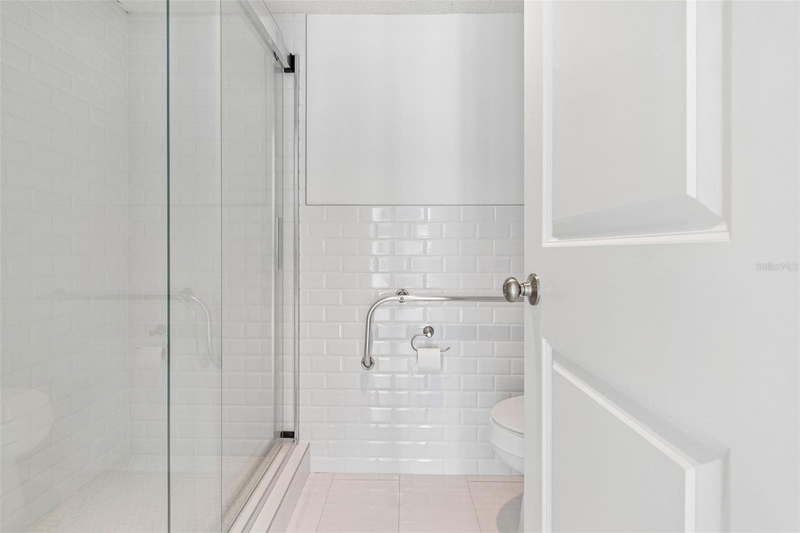 Condominium at 450 TREASURE ISLAND CSWY #106, TREASURE ISLAND, photo 18 of 49
