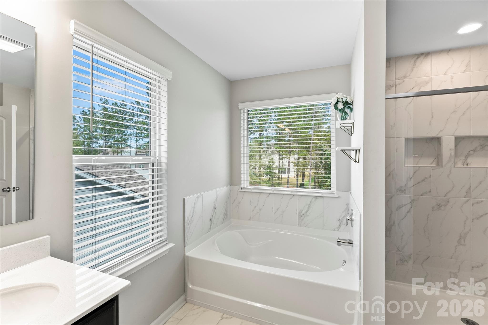 Single Family Residence at 2014 Mcdonald Drive, Stanfield, photo 22 of 47