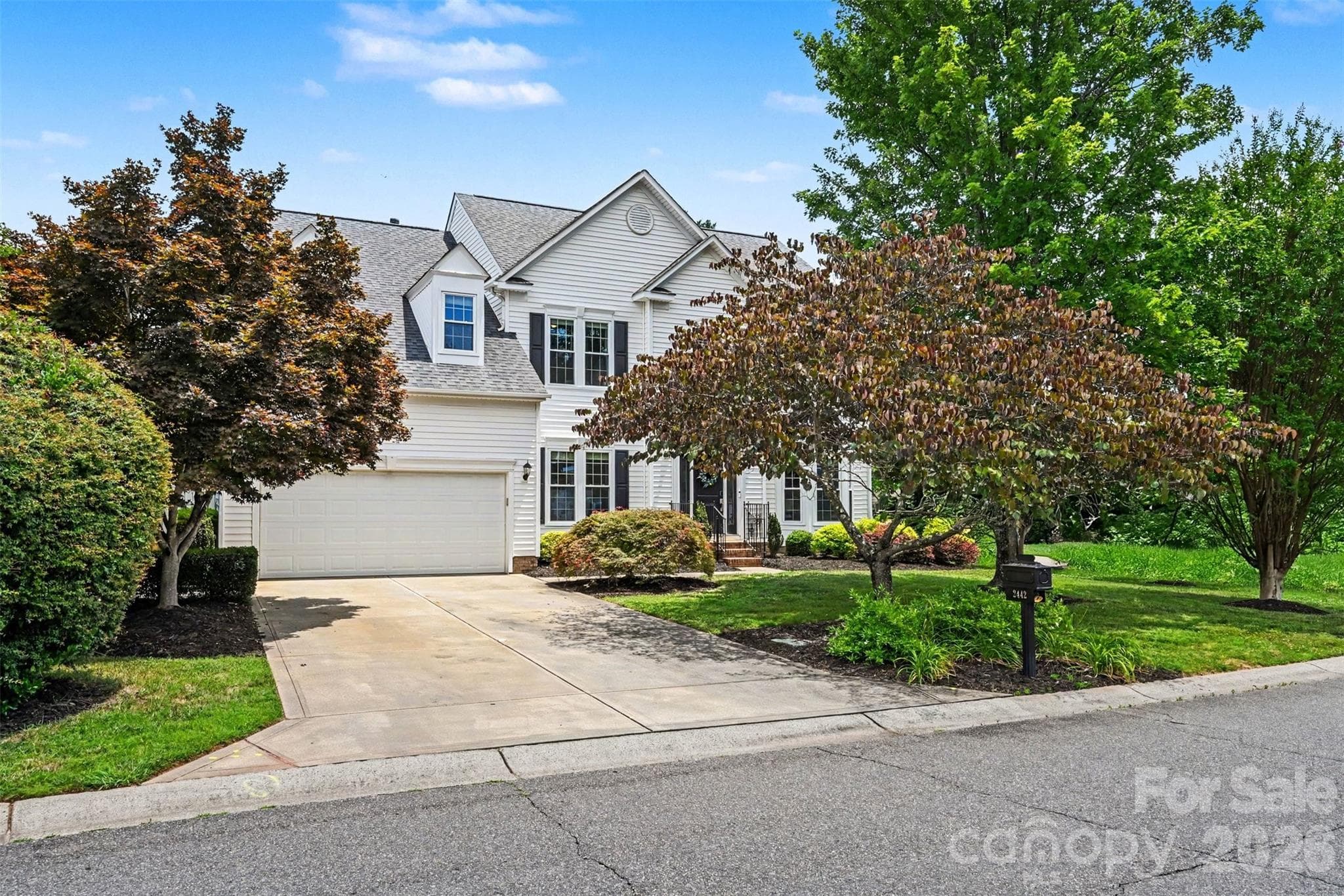 Single Family Residence at 2442 Smith Cove Road, Denver, photo 6 of 48
