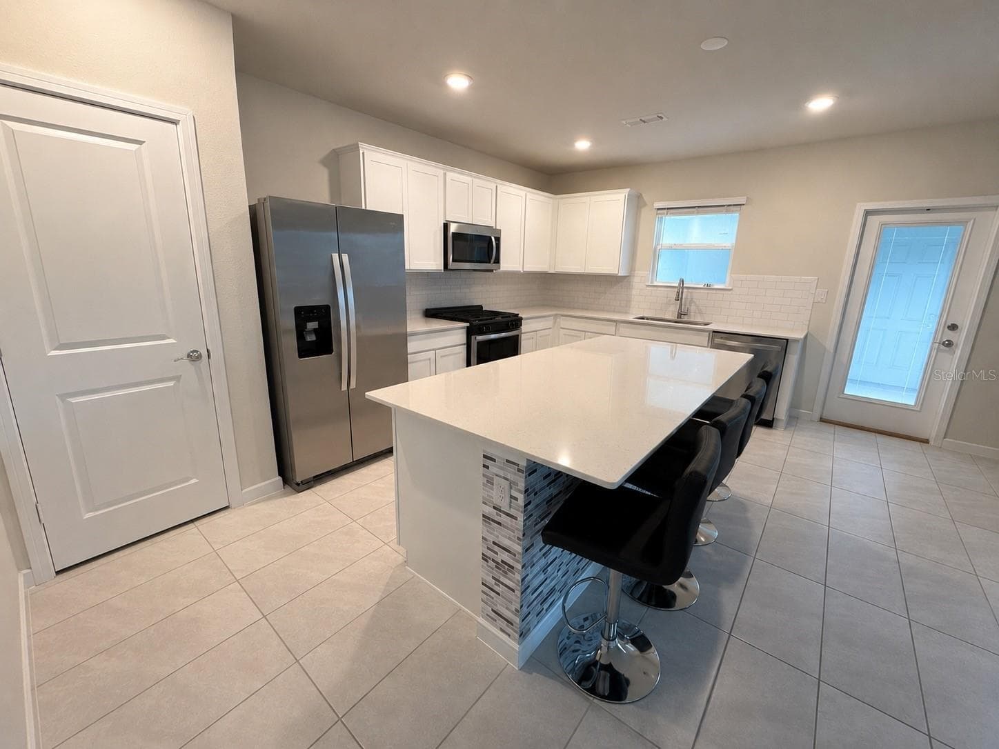 Single Family Residence at 4086 LUSH VIEW DR, APOPKA, photo 17 of 44