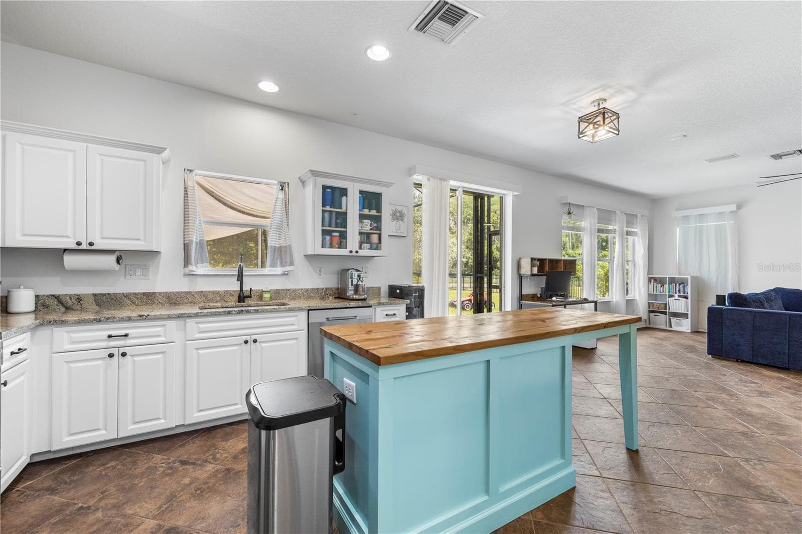 Single Family Residence at 6053 EVERLASTING PL, LAND O LAKES, photo 17 of 70