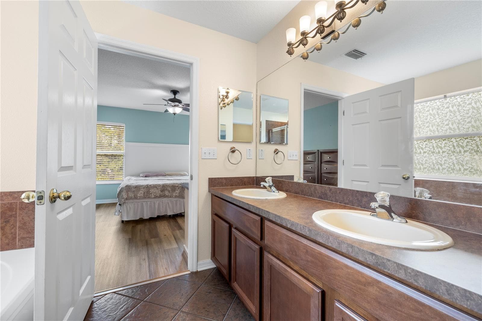 Single Family Residence at 6053 EVERLASTING PL, LAND O LAKES, photo 27 of 70