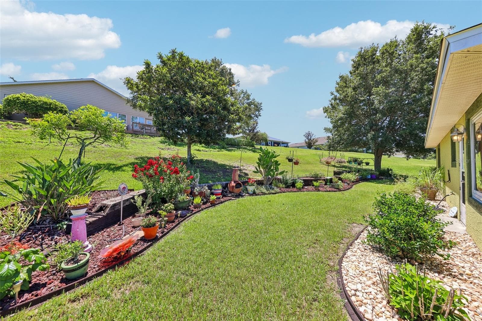 Single Family Residence at 76 FAIRWAY CIR, UMATILLA, photo 7 of 36