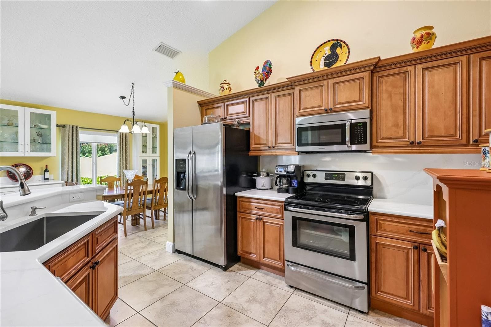 Single Family Residence at 76 FAIRWAY CIR, UMATILLA, photo 21 of 36