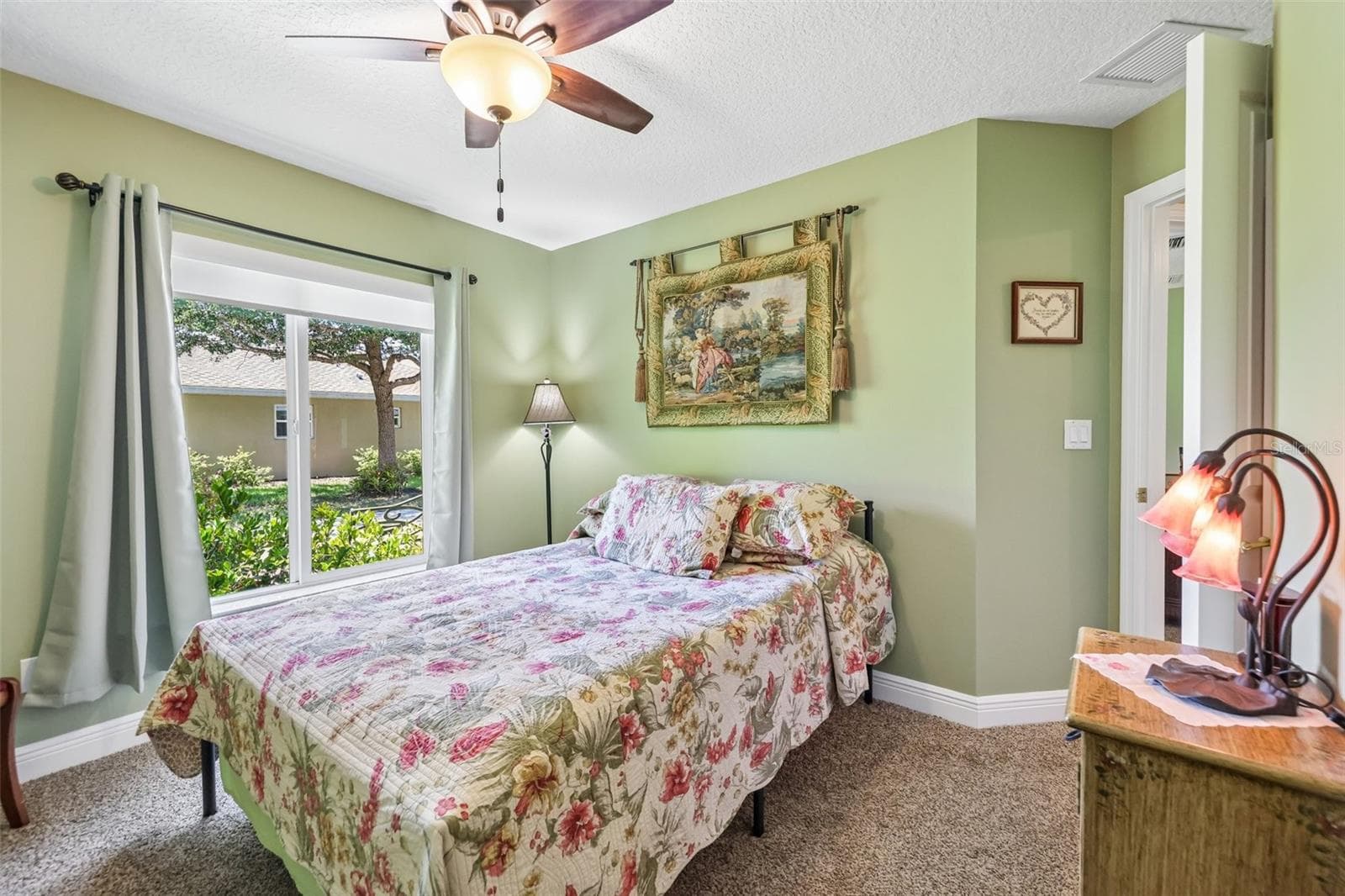 Single Family Residence at 76 FAIRWAY CIR, UMATILLA, photo 29 of 36