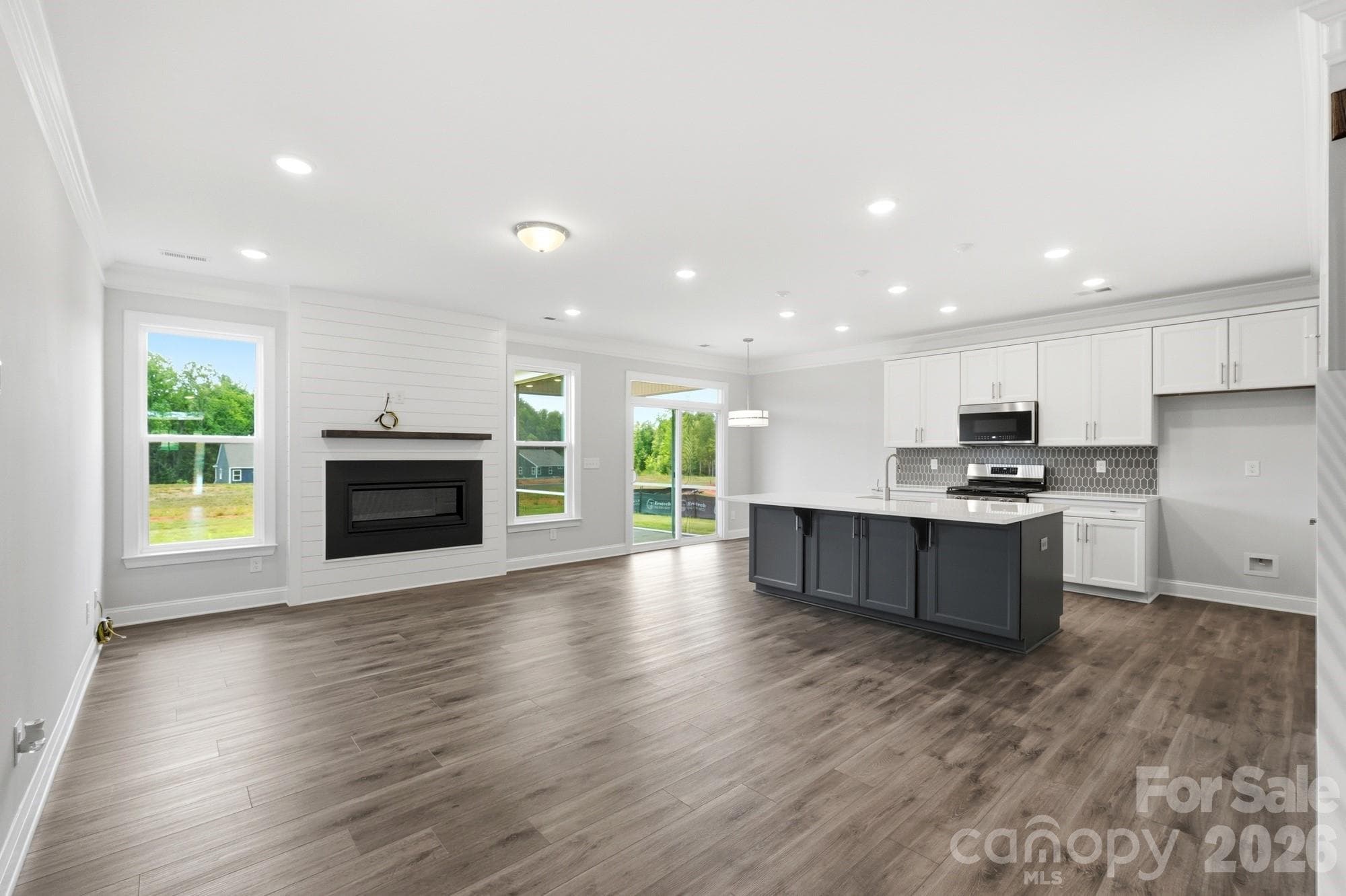 Family Room - Huntersville