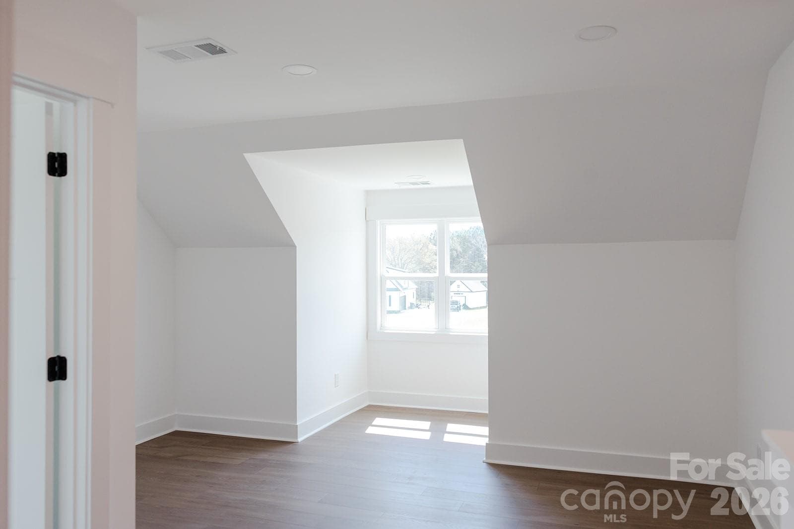 Single Family Residence at 573 Hopes Corner Drive, York, photo 24 of 35