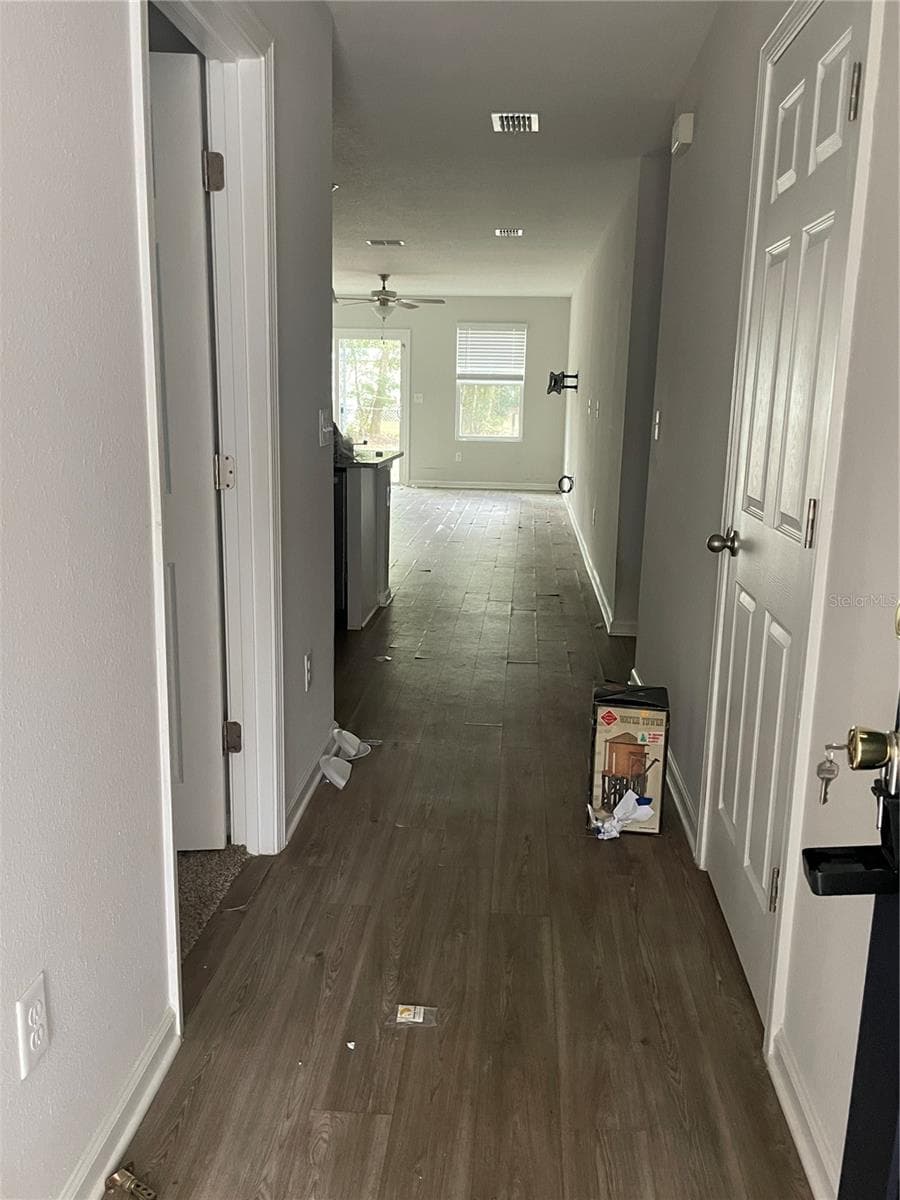 Single Family Residence at 11444 HALL BLVD, JACKSONVILLE, photo 6 of 12