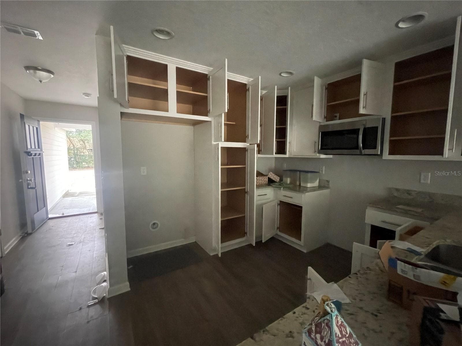 Single Family Residence at 11444 HALL BLVD, JACKSONVILLE, photo 10 of 12