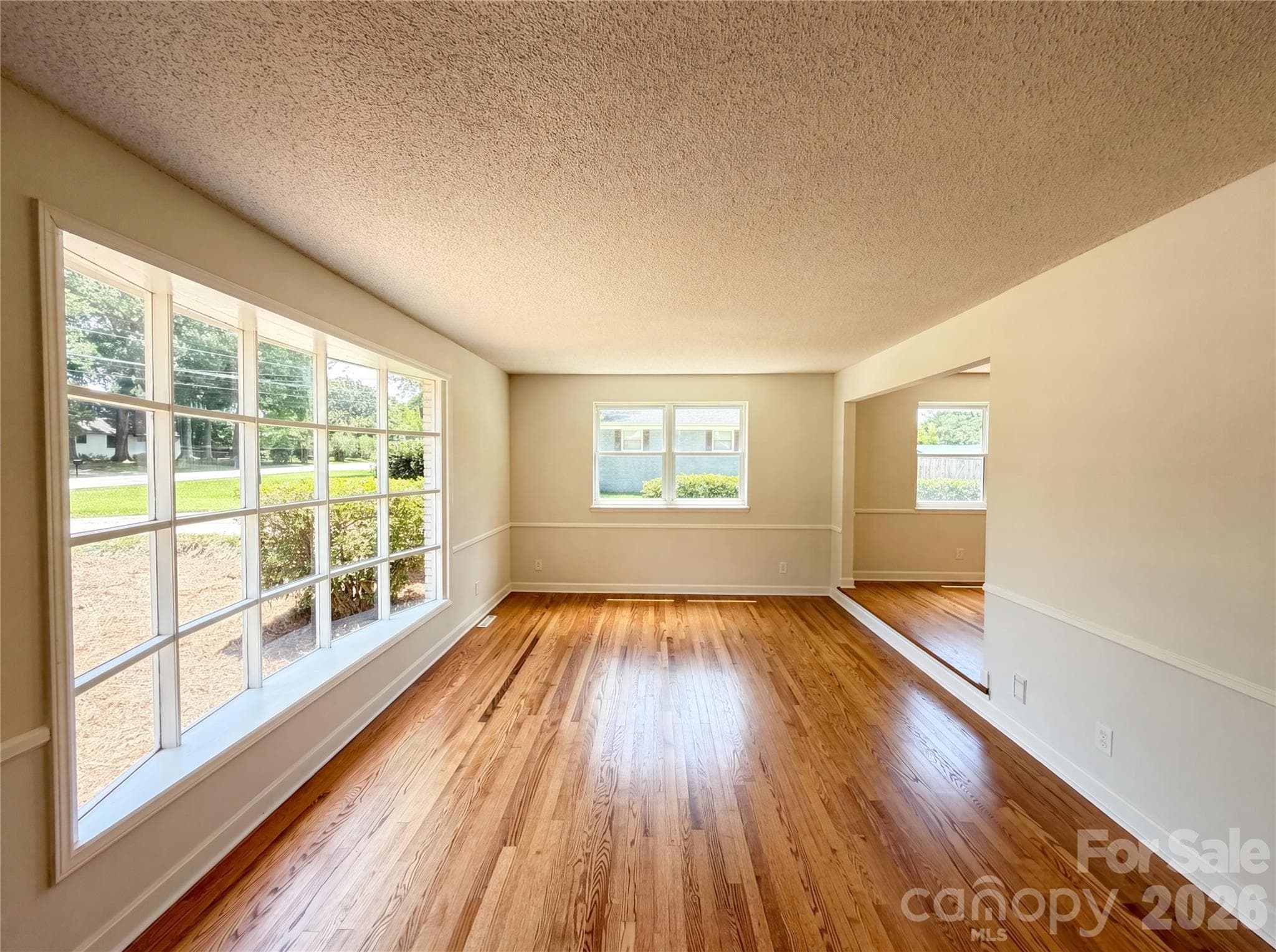 Single Family Residence at 11932 Idlewild Road, Matthews, photo 9 of 19