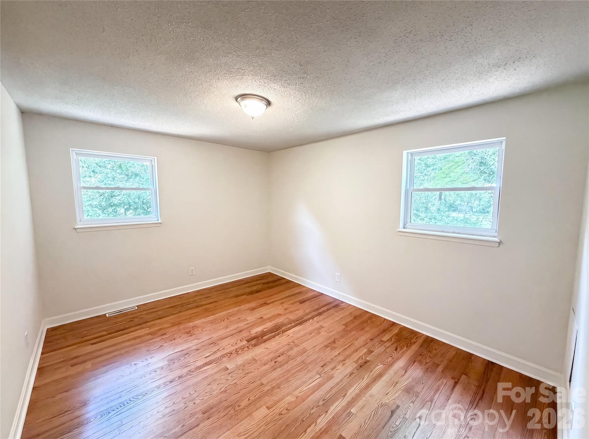 Single Family Residence at 11932 Idlewild Road, Matthews, photo 12 of 19