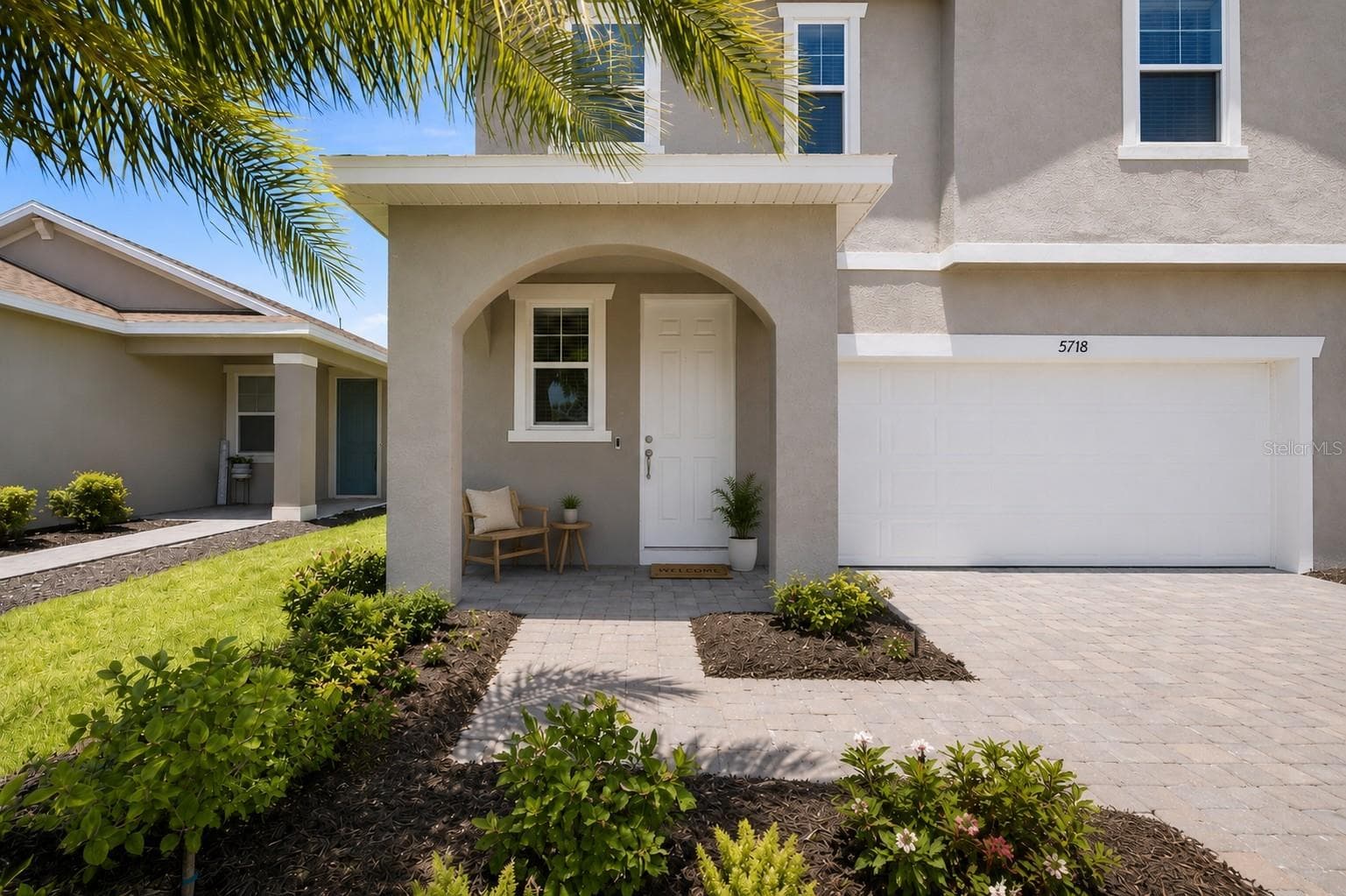 Entrance/Covered Patio - 5718 LOS ROBLES CT, PALMETTO