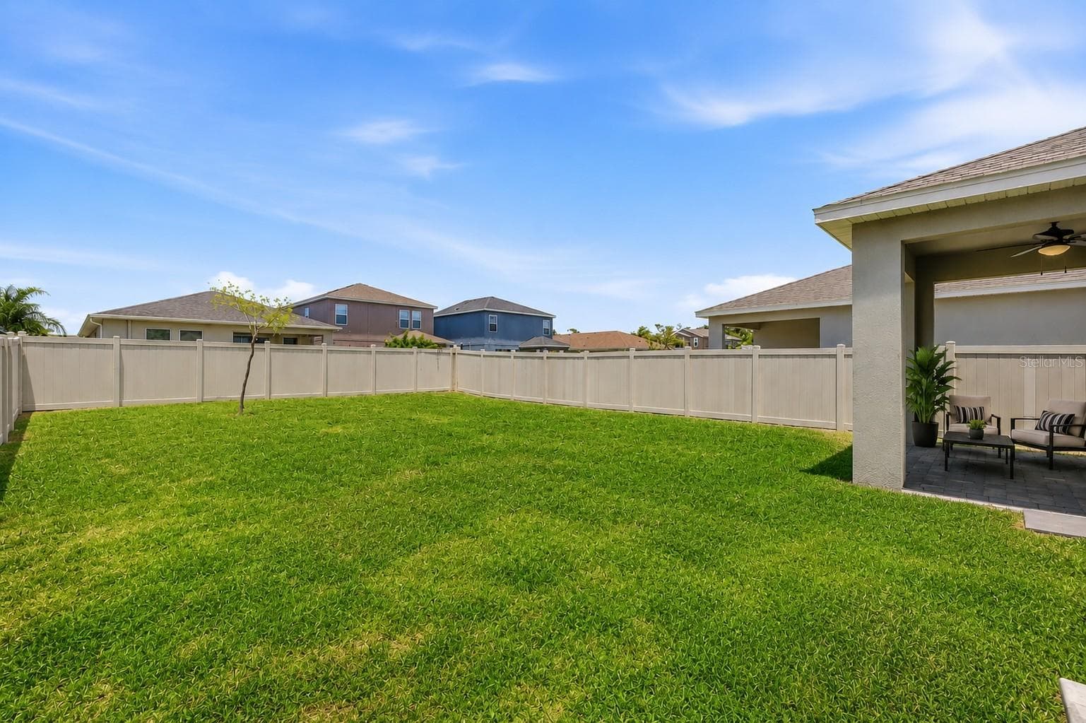 Full Scope of Backyard - 5718 LOS ROBLES CT, PALMETTO
