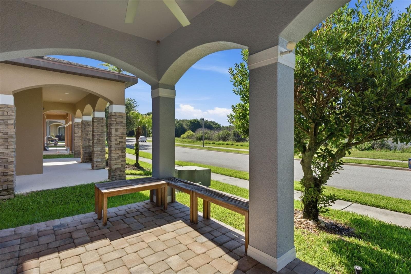 Single Family Residence at 13786 SUMMER HARBOR CT, WINDERMERE, photo 4 of 72