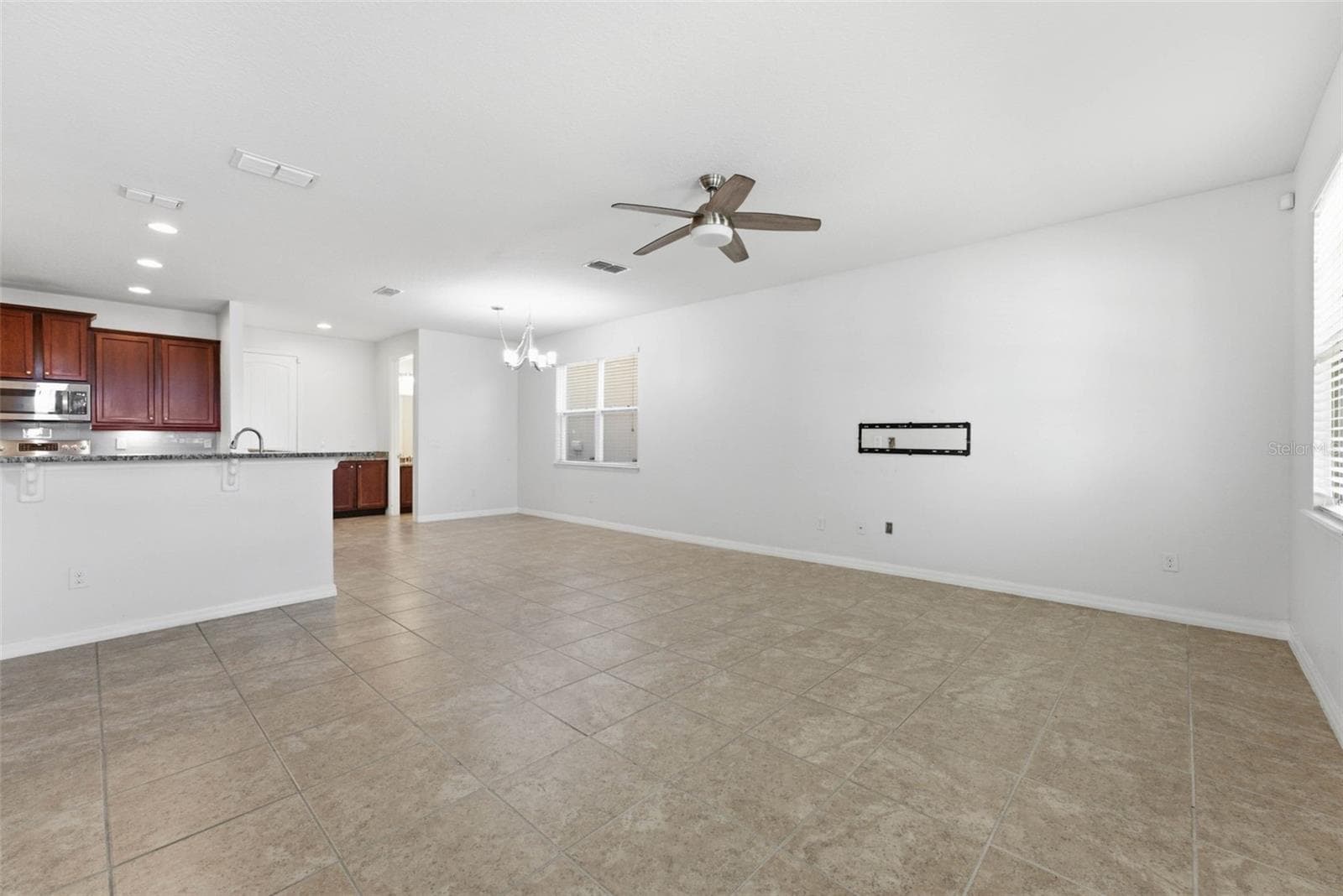 Single Family Residence at 13786 SUMMER HARBOR CT, WINDERMERE, photo 14 of 72