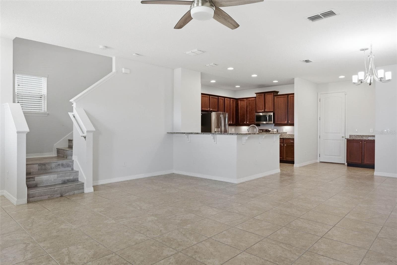 Single Family Residence at 13786 SUMMER HARBOR CT, WINDERMERE, photo 21 of 72