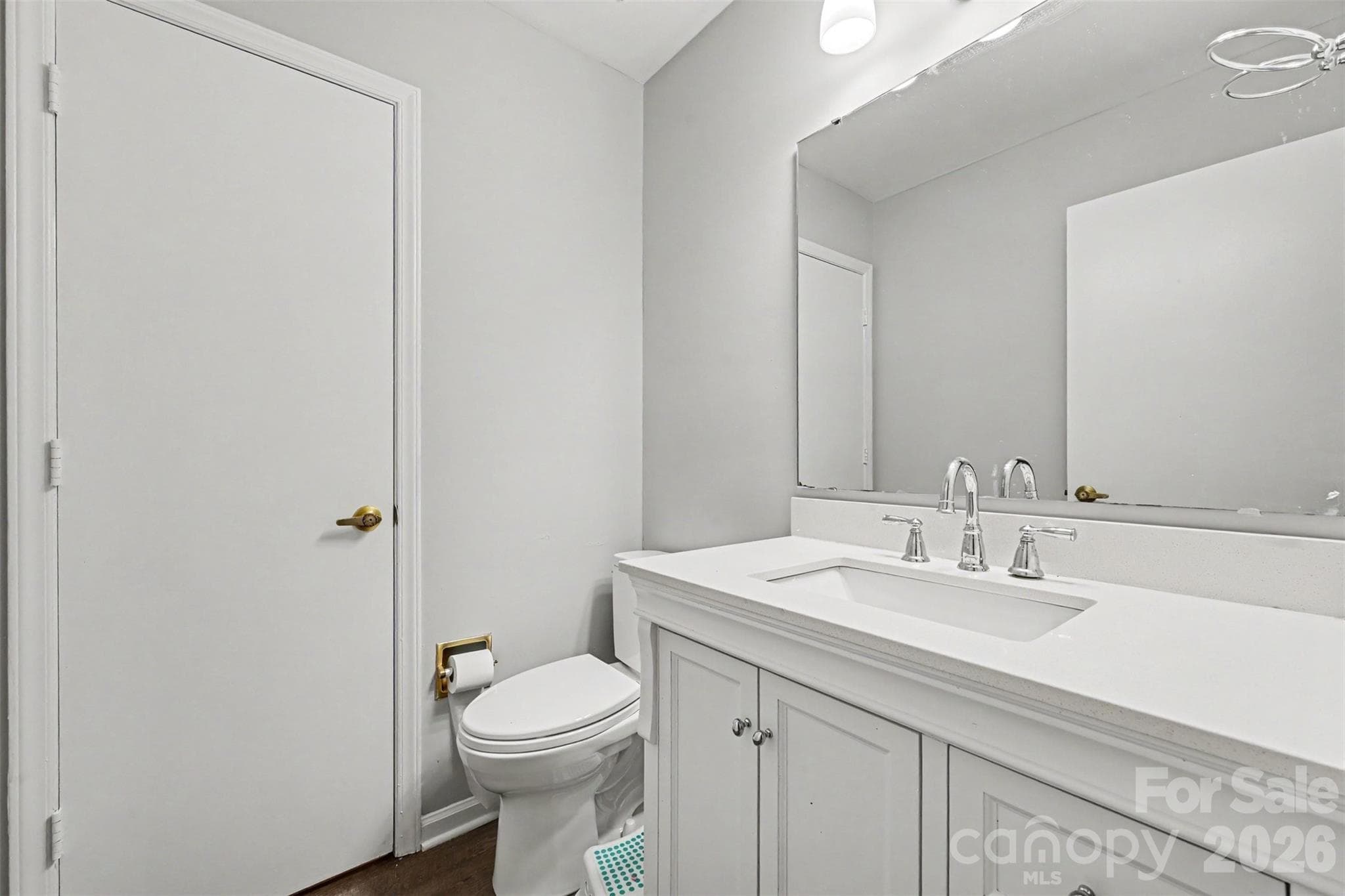 Single Family Residence at 611 Mattingwood Drive, Charlotte, photo 17 of 29