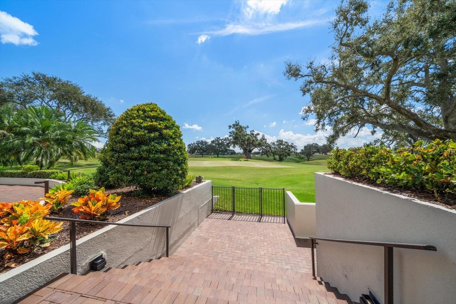 Condominium at 4 BELLEVIEW BLVD #106, BELLEAIR, photo 65 of 71