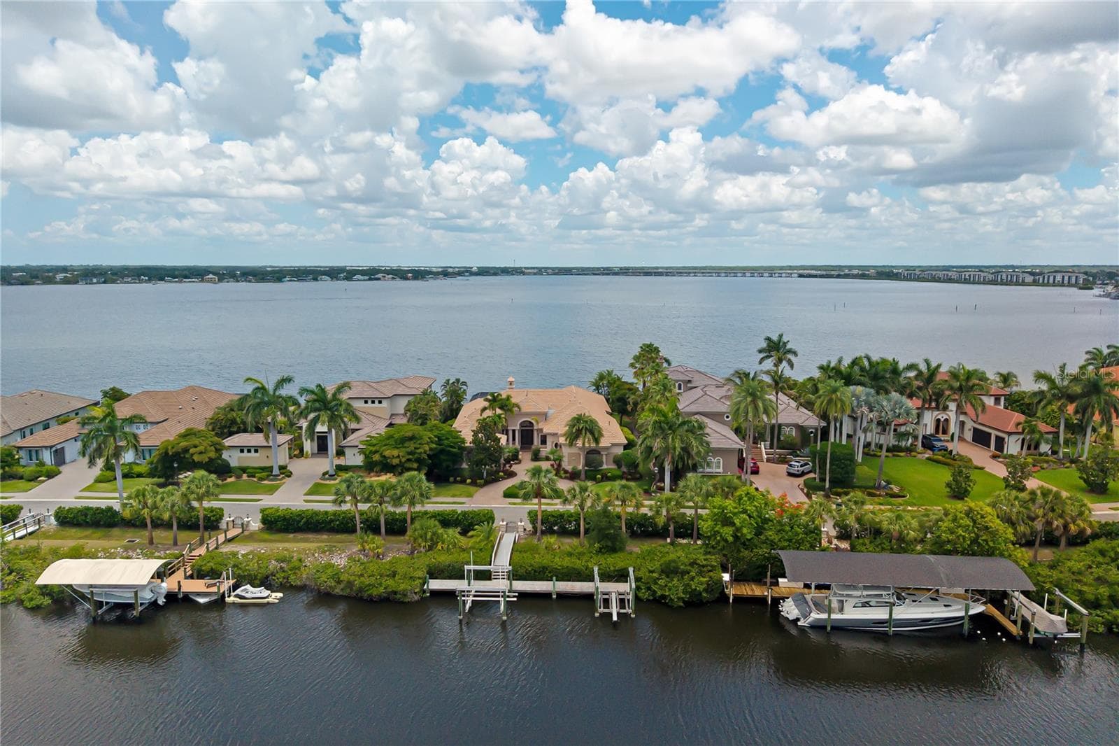 Single Family Residence at 3803 HAWK ISLAND DR, BRADENTON, photo 87 of 96