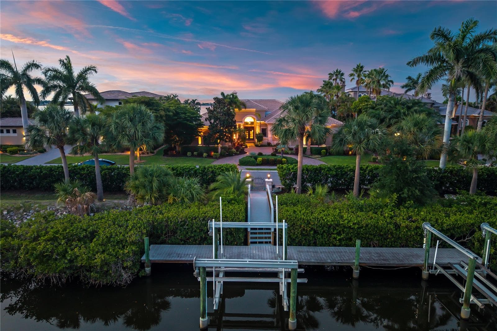 Front Dock/ Lifts - 3803 HAWK ISLAND DR, BRADENTON