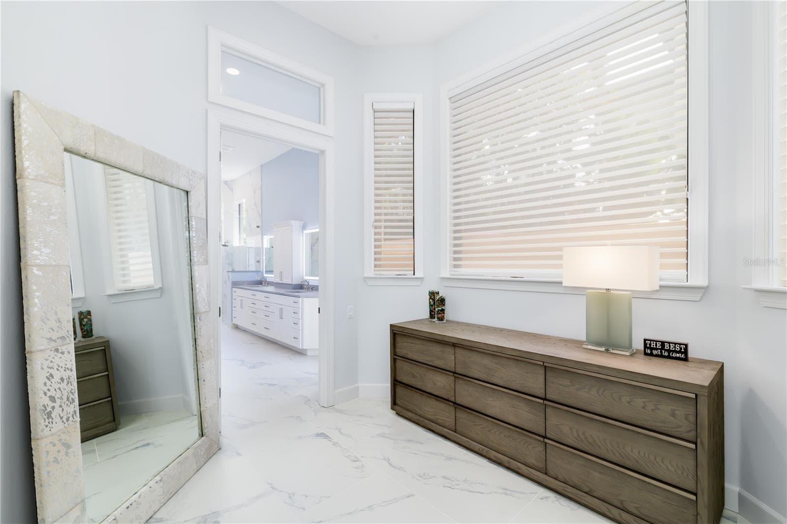 Master Changing Room - 3803 HAWK ISLAND DR, BRADENTON
