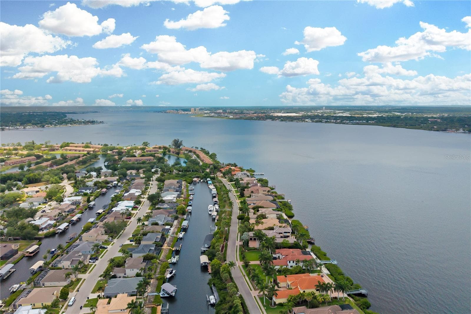 Single Family Residence at 3803 HAWK ISLAND DR, BRADENTON, photo 94 of 96