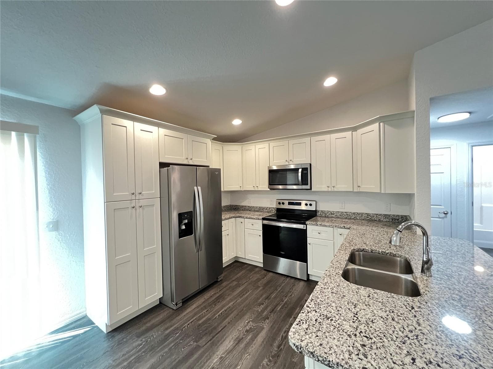 Single Family Residence at 190 FISHER WAY, OCKLAWAHA, photo 6 of 24