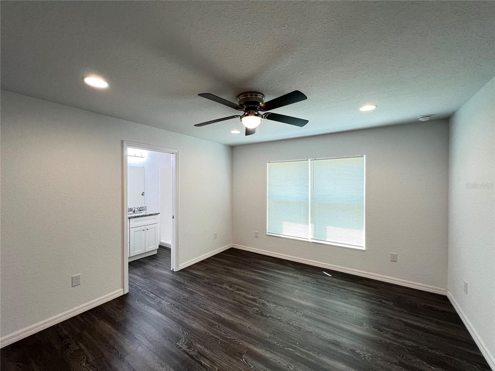Single Family Residence at 190 FISHER WAY, OCKLAWAHA, photo 10 of 24