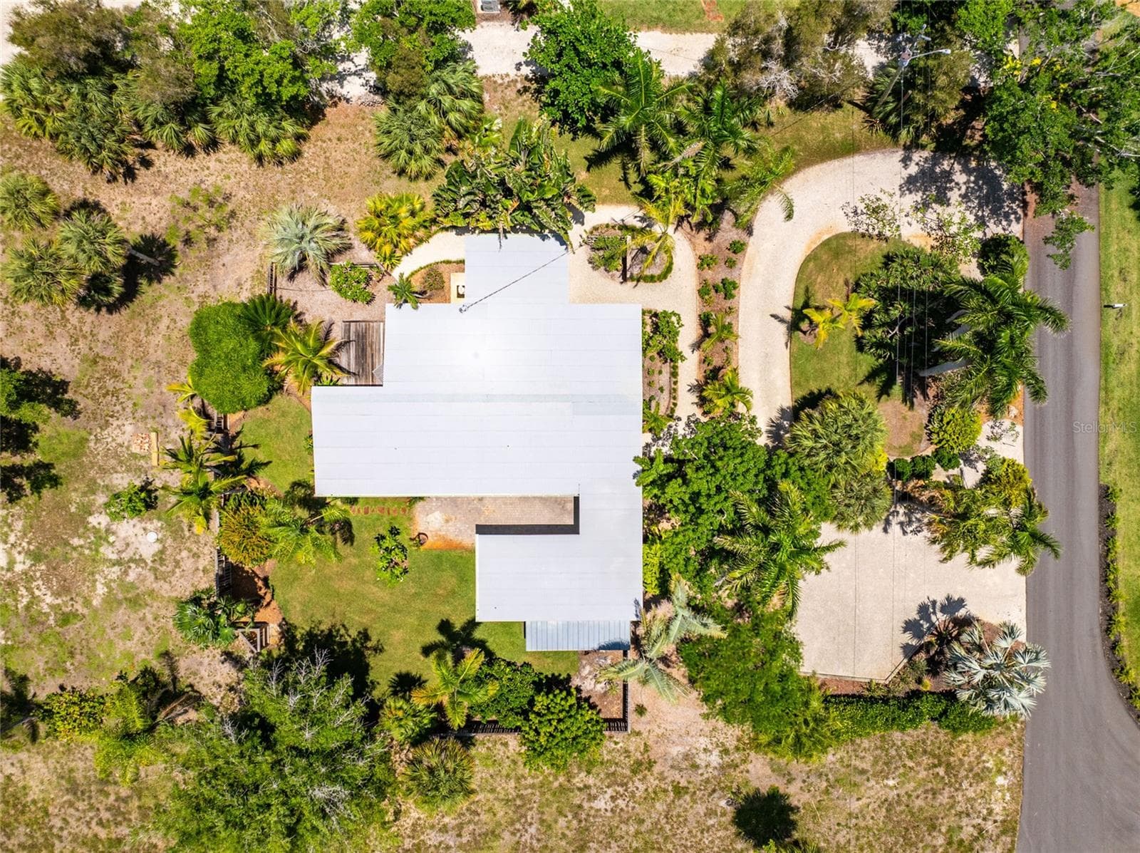 Single Family Residence at 20 SPANIARDS RD, PLACIDA, photo 3 of 92
