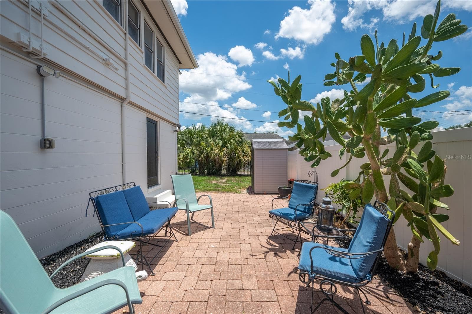 Outdoor paver patio - 1102 MELTON AVE, LAKELAND
