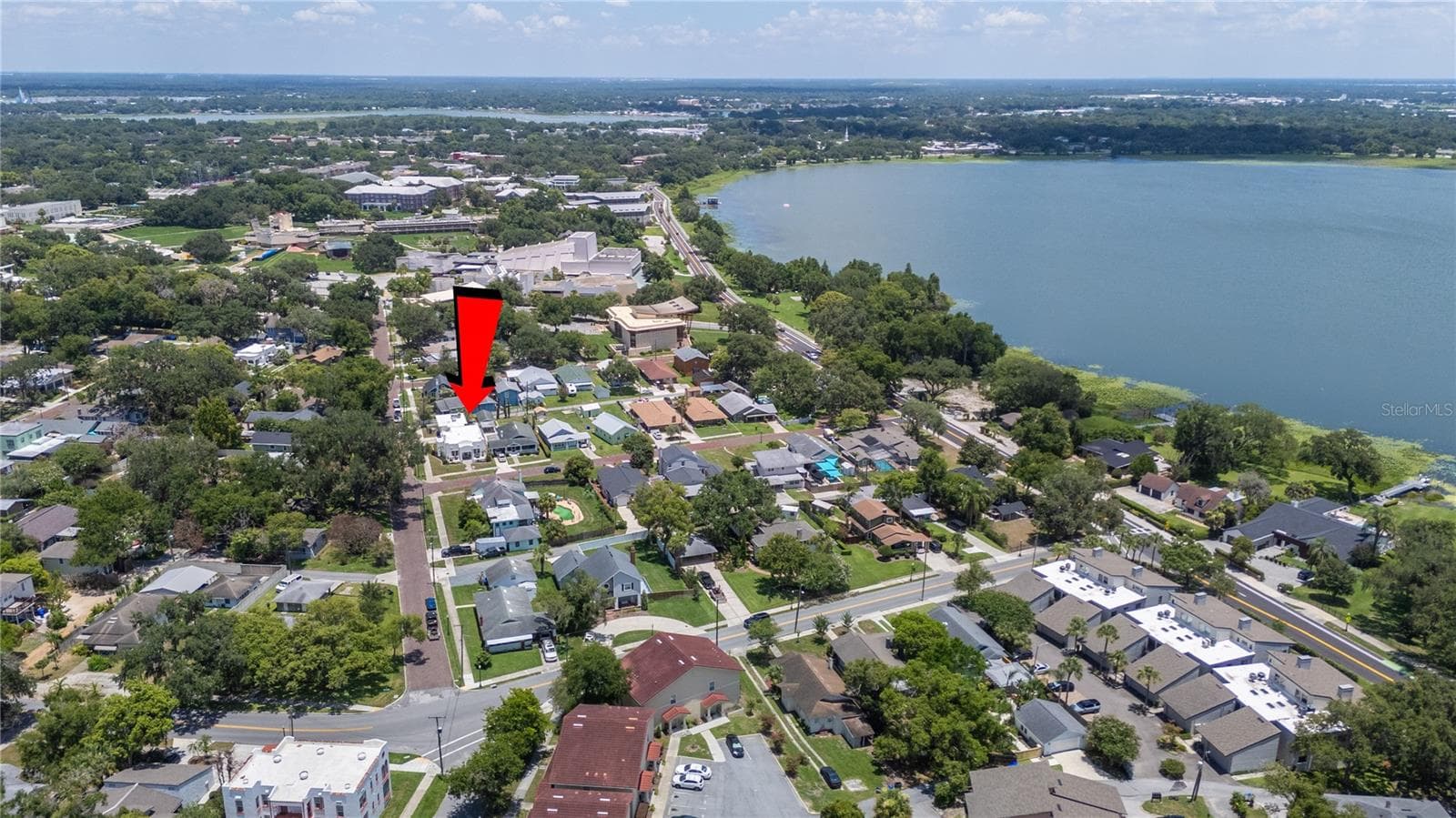 Proximity to Lake Hollingsworth - 1102 MELTON AVE, LAKELAND