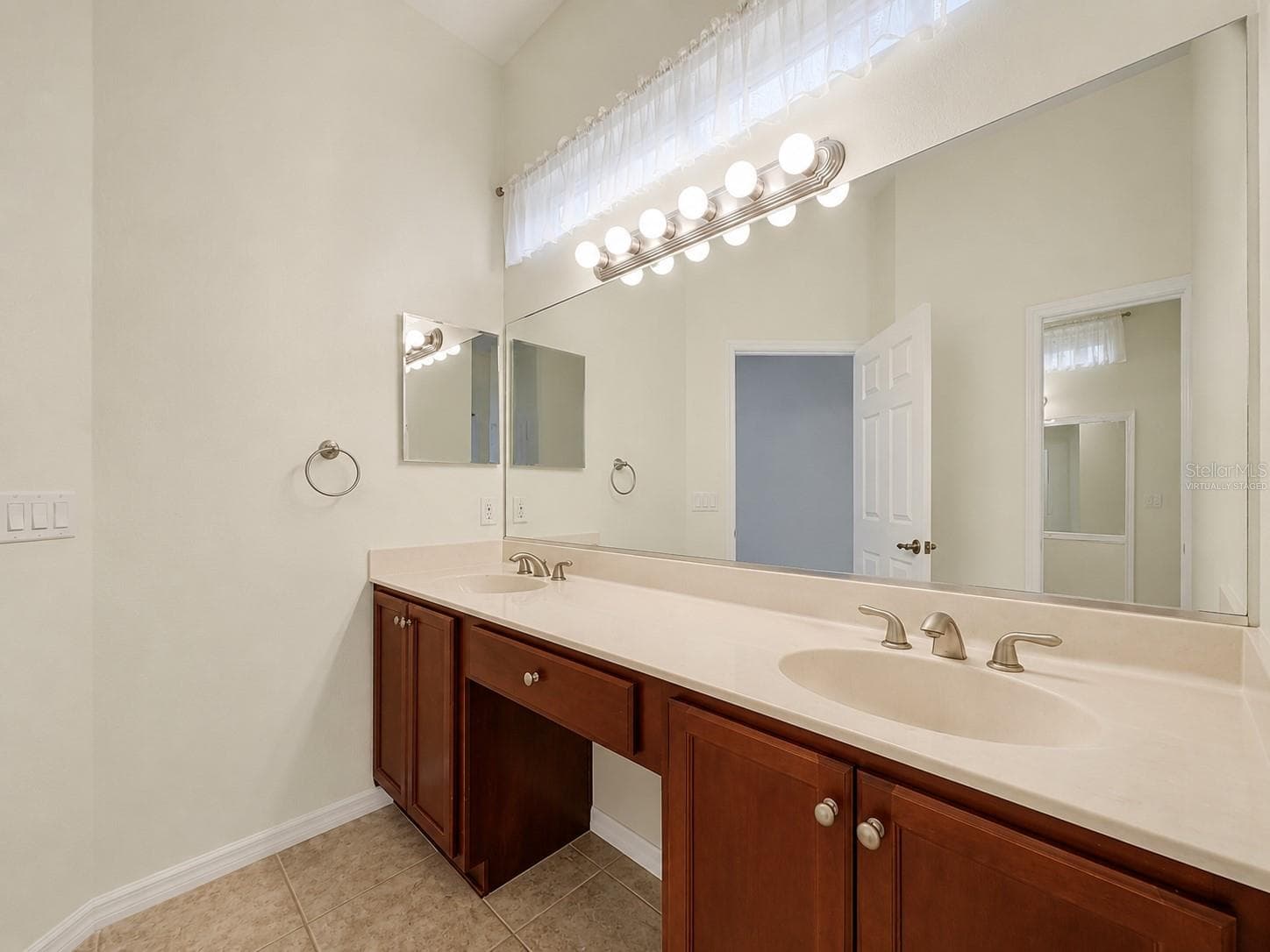 Primary BathroomVirtually staged - 4908 CYPRESS HEAD CT, LEESBURG